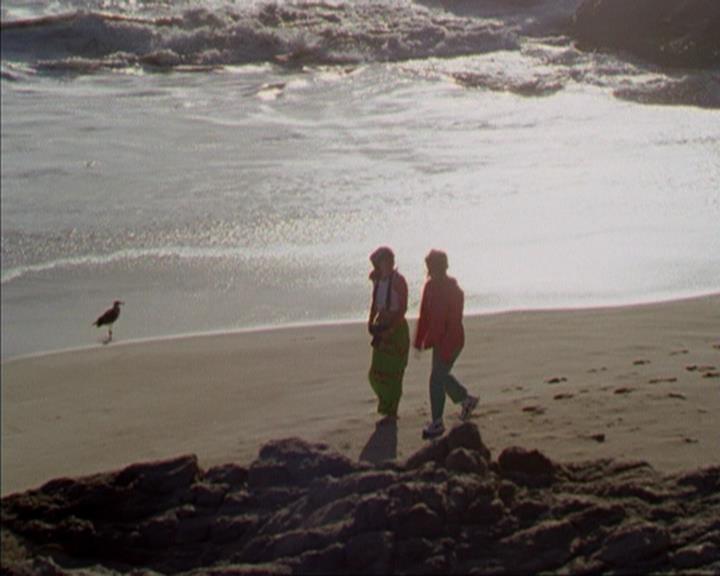 Charmed-Online-dot-316DeathTakesAHalliwell0034.jpg