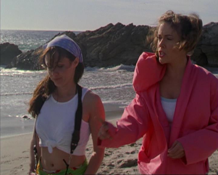 Charmed-Online-dot-316DeathTakesAHalliwell0035.jpg