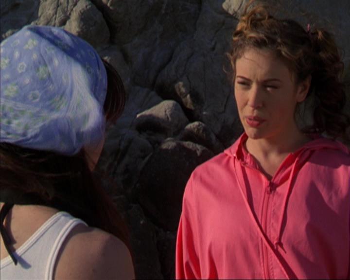 Charmed-Online-dot-316DeathTakesAHalliwell0057.jpg