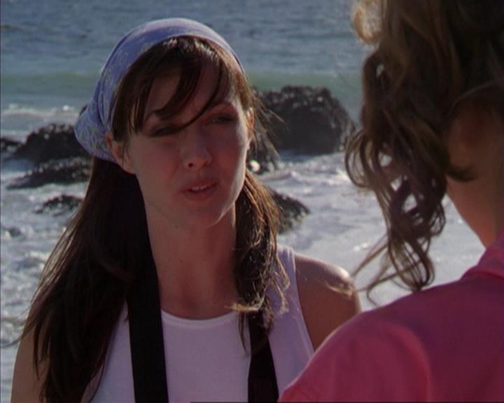 Charmed-Online-dot-316DeathTakesAHalliwell0085.jpg