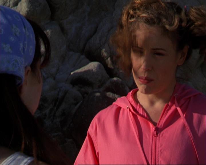 Charmed-Online-dot-316DeathTakesAHalliwell0088.jpg
