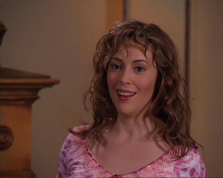 Charmed-Online-dot-316DeathTakesAHalliwell0327.jpg