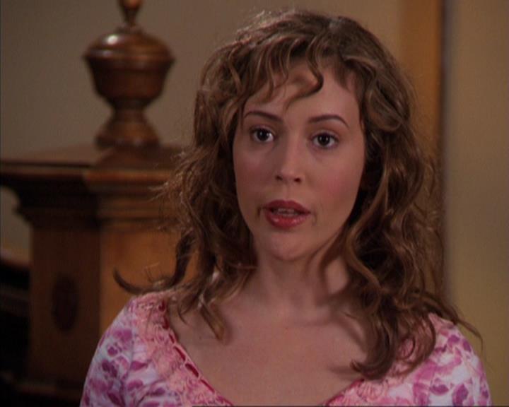 Charmed-Online-dot-316DeathTakesAHalliwell0338.jpg