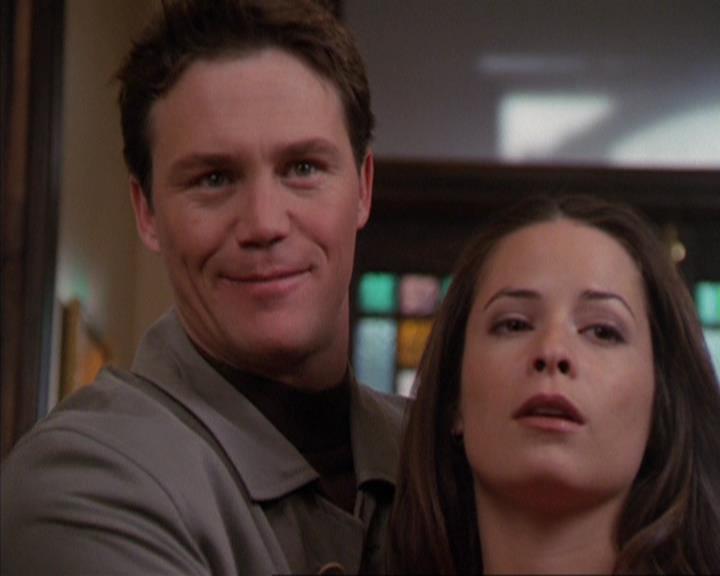 Charmed-Online-dot-316DeathTakesAHalliwell0343.jpg