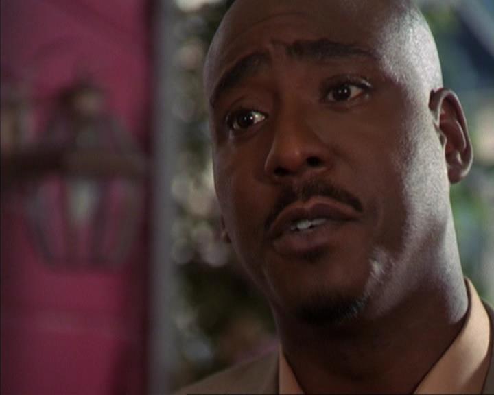 Charmed-Online-dot-316DeathTakesAHalliwell0398.jpg