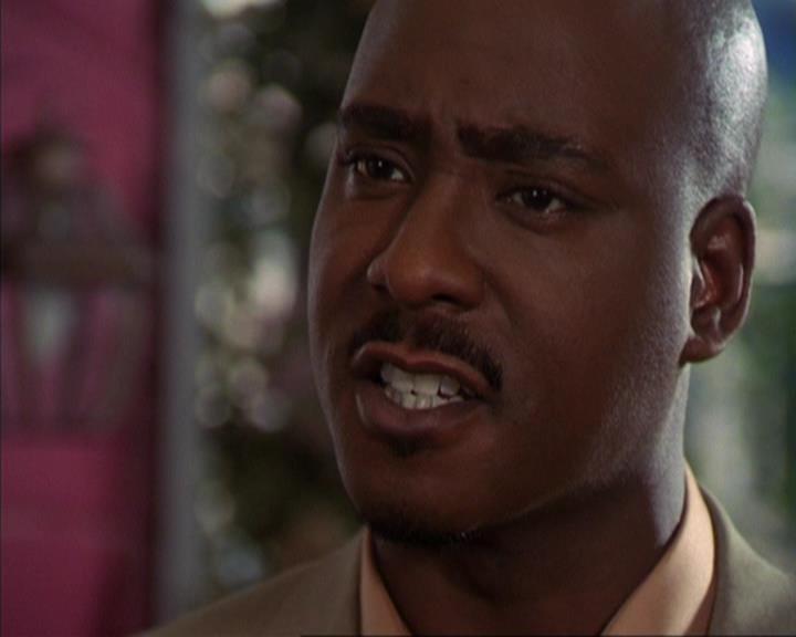 Charmed-Online-dot-316DeathTakesAHalliwell0410.jpg