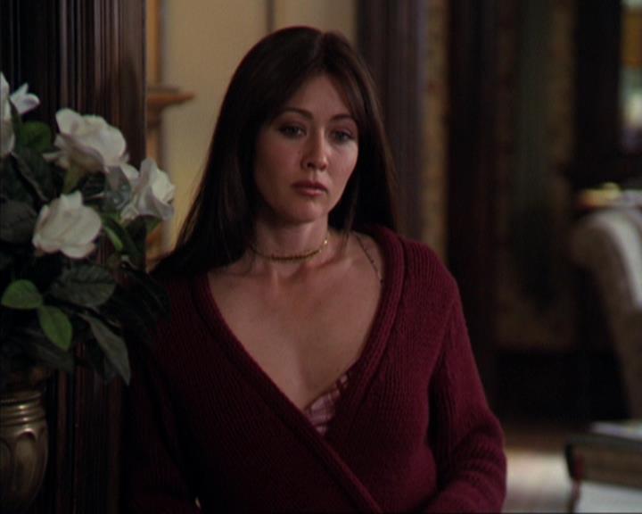Charmed-Online-dot-316DeathTakesAHalliwell0418.jpg