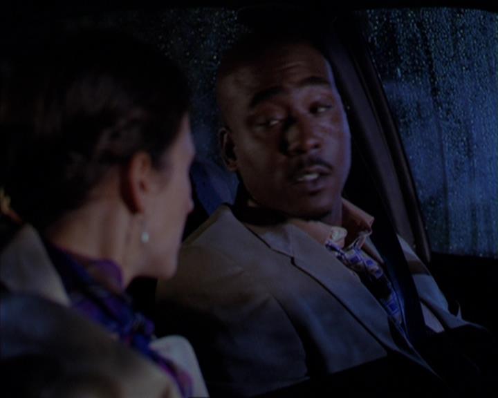 Charmed-Online-dot-316DeathTakesAHalliwell0643.jpg