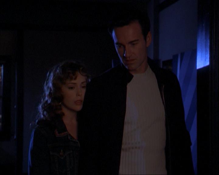 Charmed-Online-dot-316DeathTakesAHalliwell0732.jpg