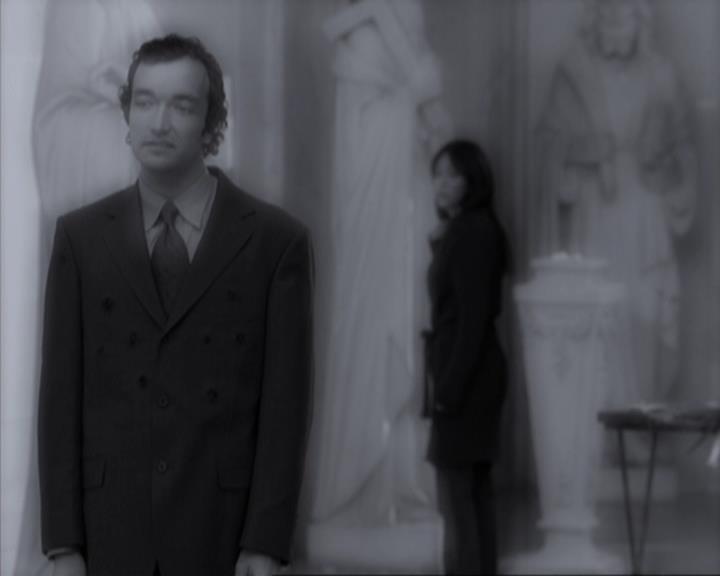 Charmed-Online-dot-316DeathTakesAHalliwell0789.jpg