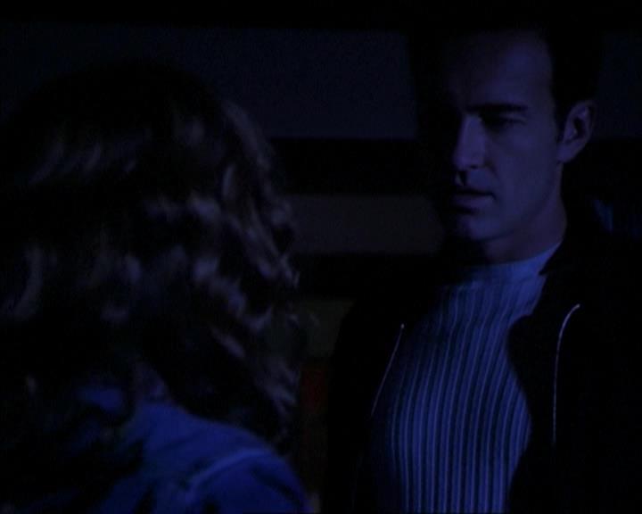 Charmed-Online-dot-316DeathTakesAHalliwell0799.jpg