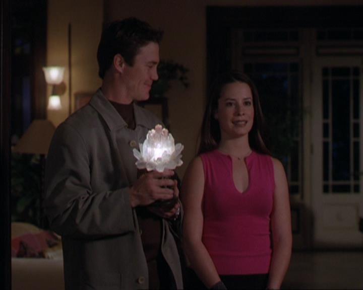 Charmed-Online-dot-316DeathTakesAHalliwell1023.jpg