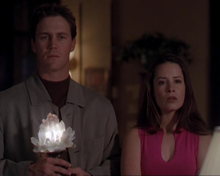 Charmed-Online-dot-316DeathTakesAHalliwell1035.jpg