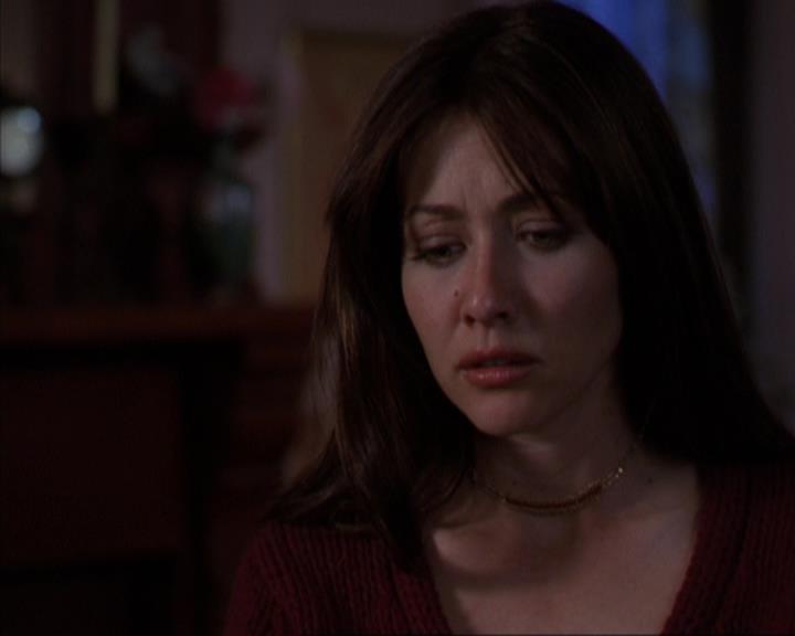 Charmed-Online-dot-316DeathTakesAHalliwell1081.jpg