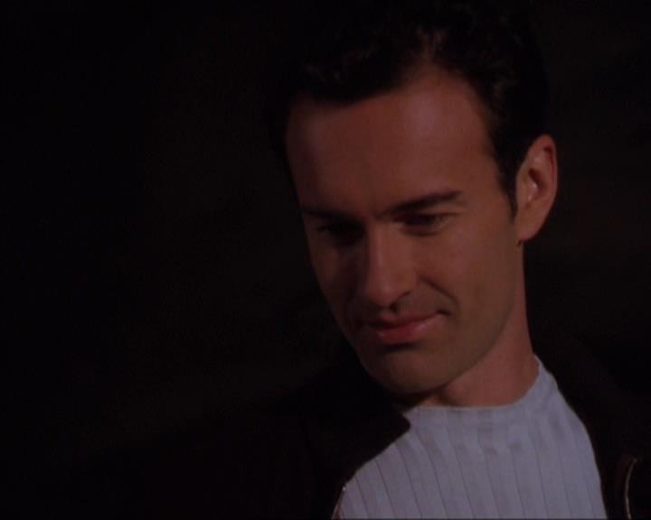 Charmed-Online-dot-316DeathTakesAHalliwell1215.jpg