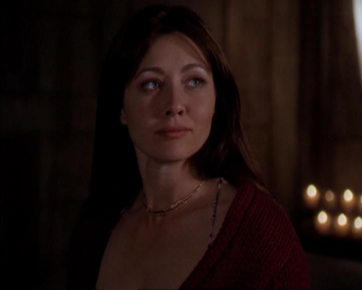 Charmed-Online-dot-316DeathTakesAHalliwell1314.jpg