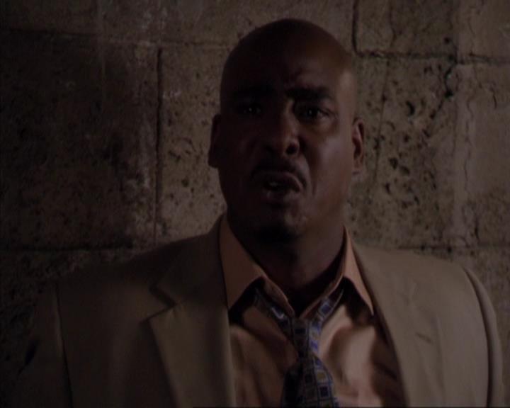 Charmed-Online-dot-316DeathTakesAHalliwell1317.jpg
