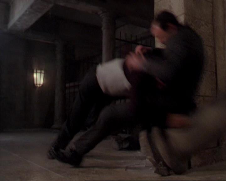 Charmed-Online-dot-316DeathTakesAHalliwell1331.jpg