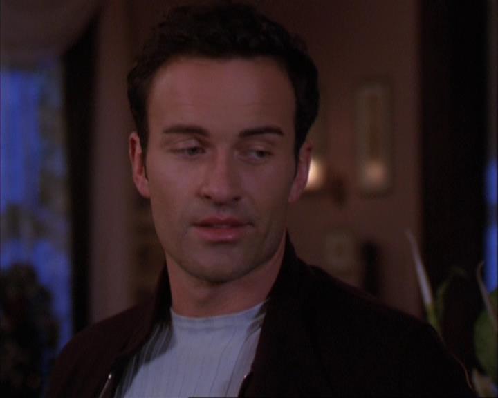 Charmed-Online-dot-316DeathTakesAHalliwell1610.jpg