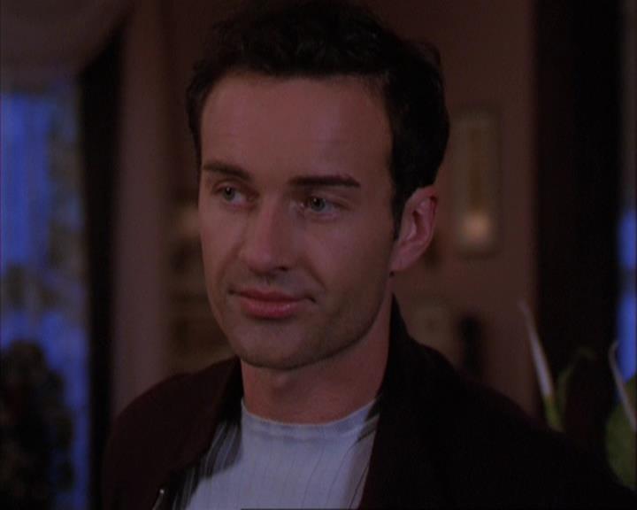 Charmed-Online-dot-316DeathTakesAHalliwell1612.jpg