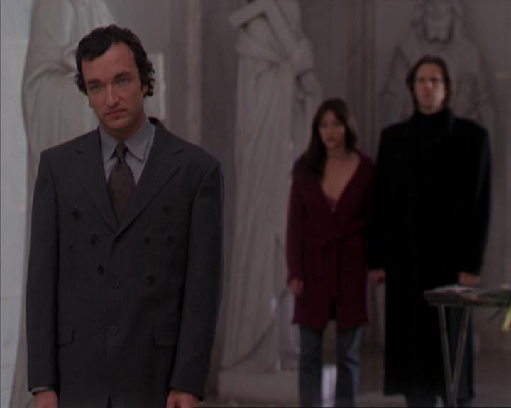 Charmed-Online-dot-316DeathTakesAHalliwell1907.jpg