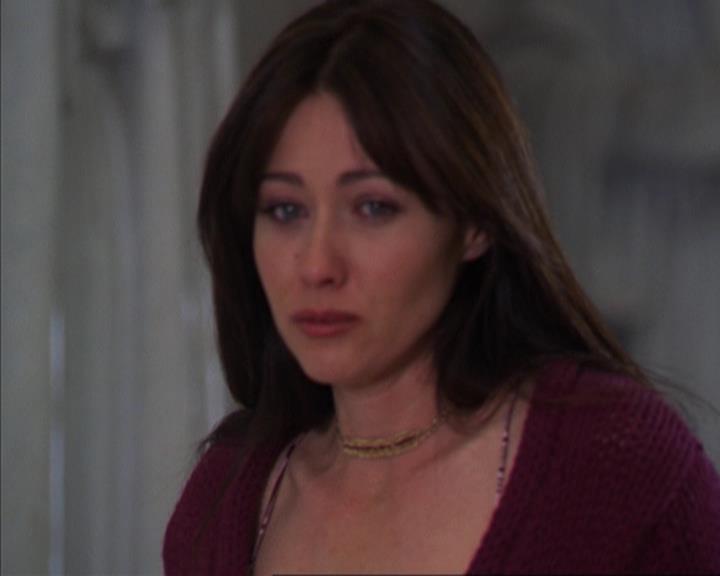 Charmed-Online-dot-316DeathTakesAHalliwell1945.jpg