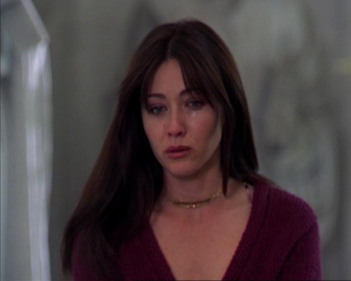 Charmed-Online-dot-316DeathTakesAHalliwell1974.jpg