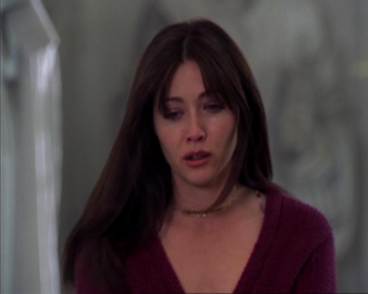 Charmed-Online-dot-316DeathTakesAHalliwell1983.jpg