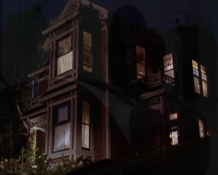 Charmed-Online-dot-316DeathTakesAHalliwell2022.jpg