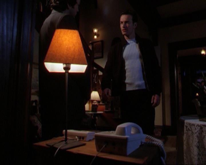 Charmed-Online-dot-316DeathTakesAHalliwell2032.jpg