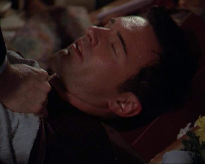 Charmed-Online-dot-316DeathTakesAHalliwell2098.jpg