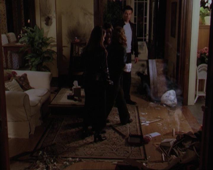 Charmed-Online-dot-316DeathTakesAHalliwell2158.jpg