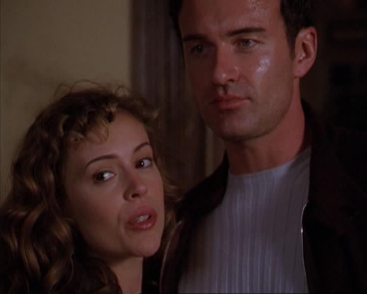 Charmed-Online-dot-316DeathTakesAHalliwell2172.jpg