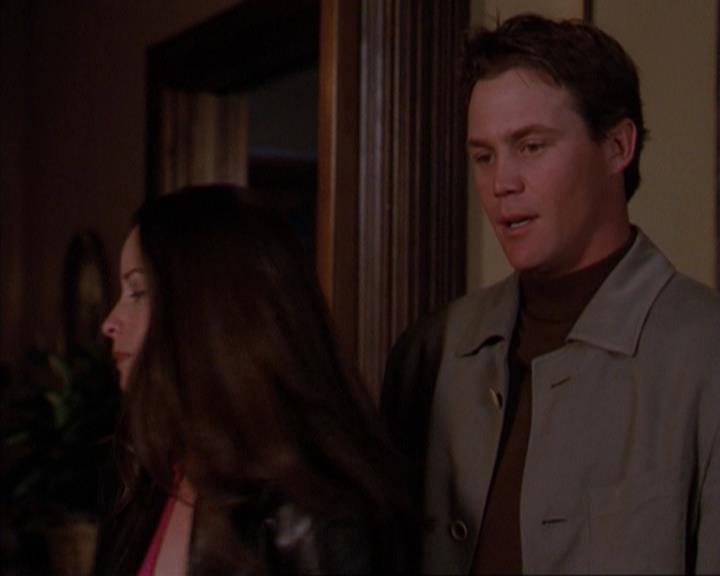 Charmed-Online-dot-316DeathTakesAHalliwell2206.jpg