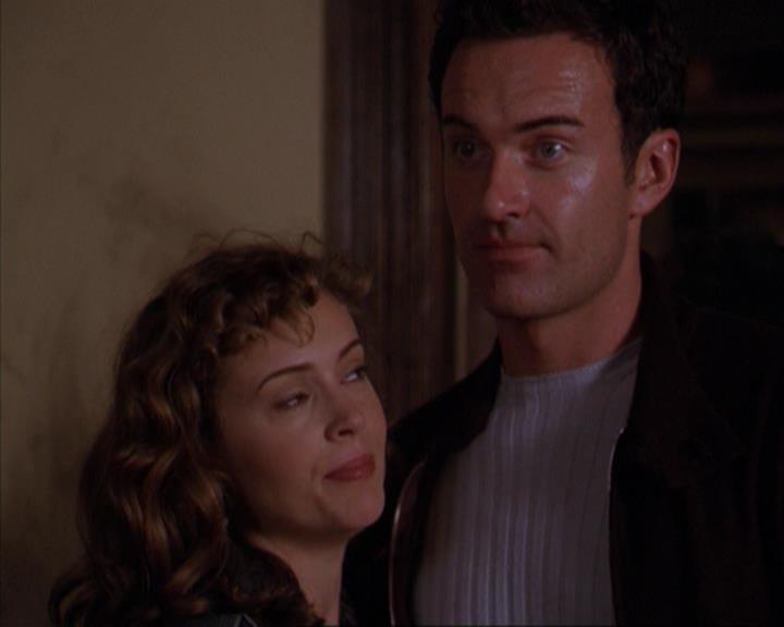Charmed-Online-dot-316DeathTakesAHalliwell2208.jpg