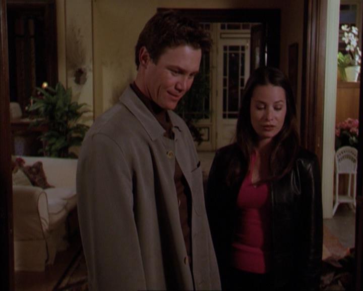 Charmed-Online-dot-316DeathTakesAHalliwell2221.jpg