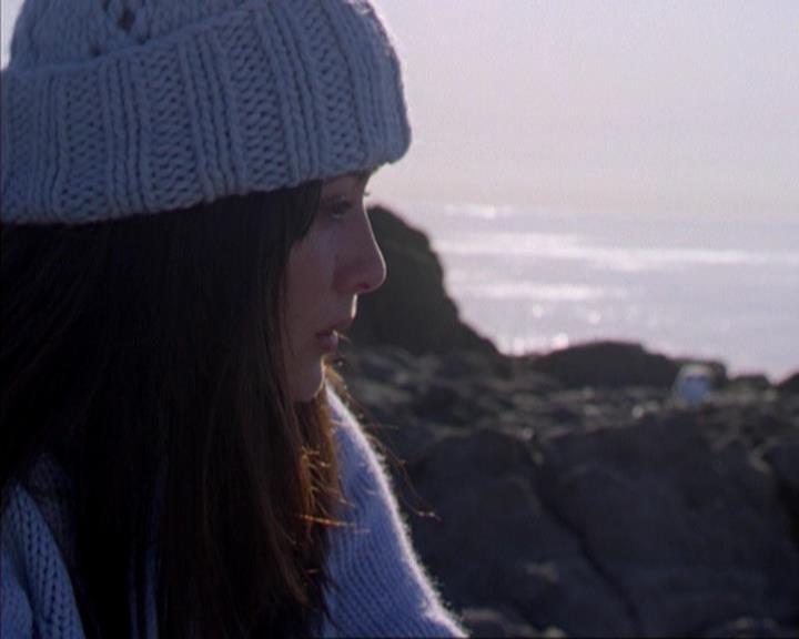 Charmed-Online-dot-316DeathTakesAHalliwell2250.jpg