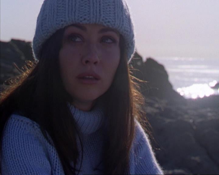 Charmed-Online-dot-316DeathTakesAHalliwell2292.jpg