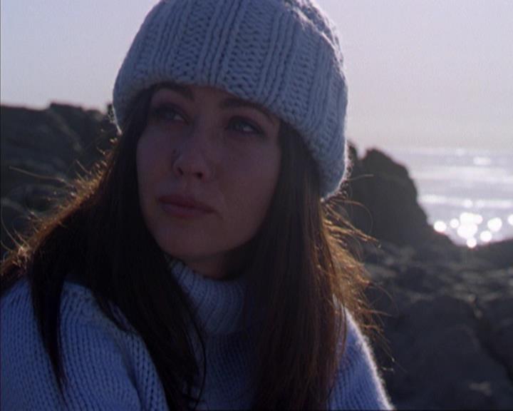 Charmed-Online-dot-316DeathTakesAHalliwell2319.jpg