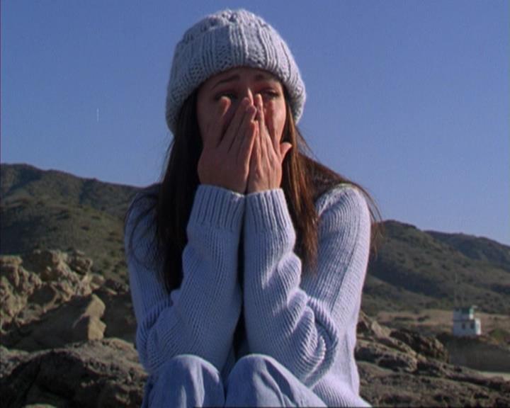 Charmed-Online-dot-316DeathTakesAHalliwell2331.jpg