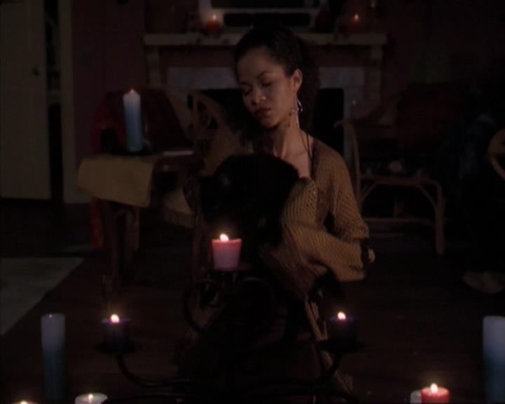 Charmed-Online-dot-317Pre-Witched0161.jpg Charmed-Online-dot-317Pre-Witched0161.jpg