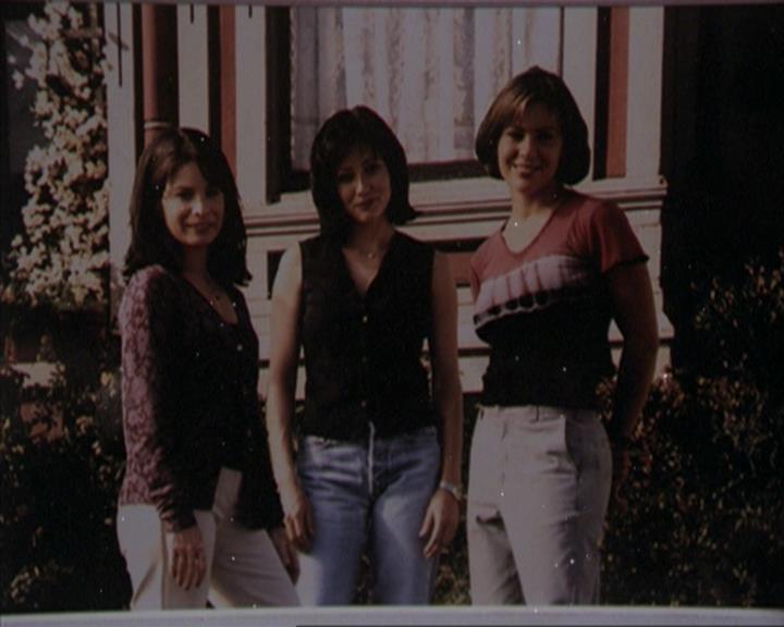 Charmed-Online-dot-317Pre-Witched0744.jpg