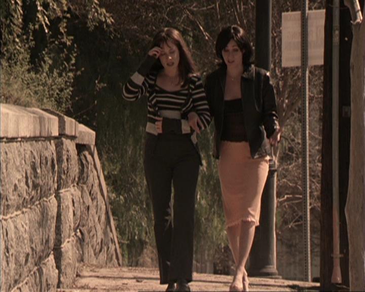 Charmed-Online-dot-317Pre-Witched1274.jpg
