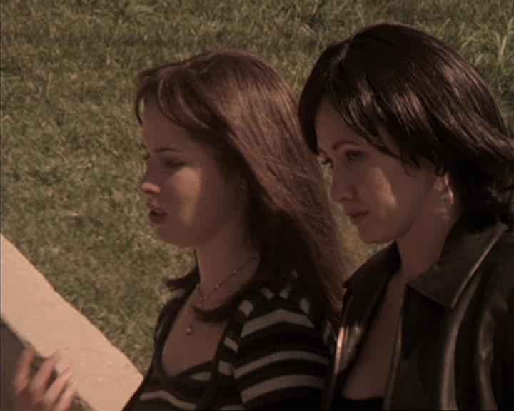 Charmed-Online-dot-317Pre-Witched1280.jpg Charmed-Online-dot-317Pre-Witched1280.jpg