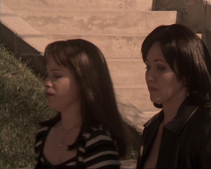 Charmed-Online-dot-317Pre-Witched1285.jpg Charmed-Online-dot-317Pre-Witched1285.jpg
