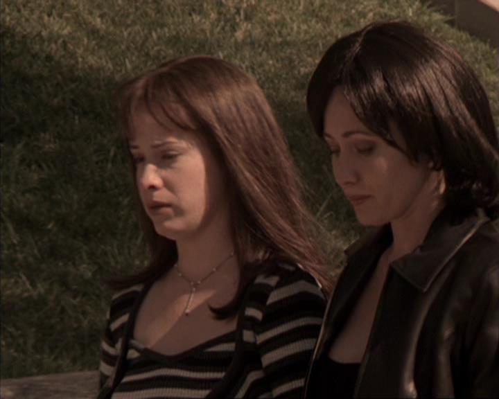 Charmed-Online-dot-317Pre-Witched1288.jpg Charmed-Online-dot-317Pre-Witched1288.jpg