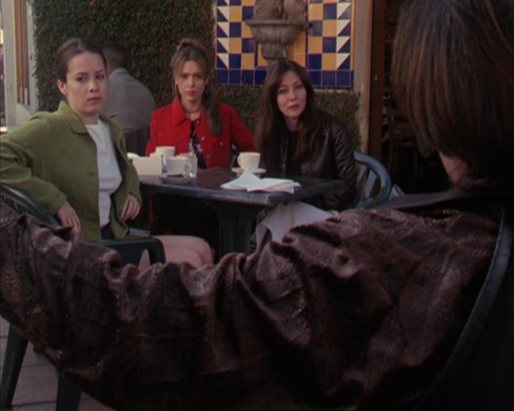 Charmed-Online-dot-317Pre-Witched1339.jpg Charmed-Online-dot-317Pre-Witched1339.jpg