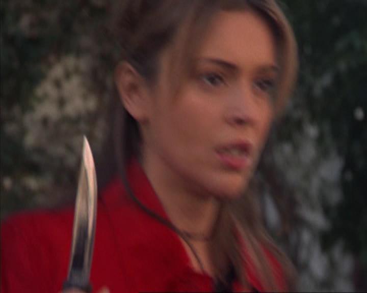 Charmed-Online-dot-317Pre-Witched1370.jpg Charmed-Online-dot-317Pre-Witched1370.jpg