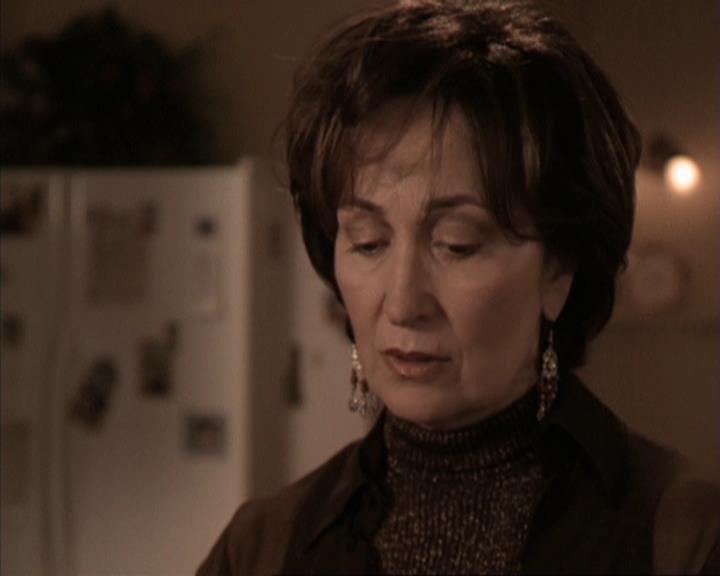 Charmed-Online-dot-317Pre-Witched1436.jpg Charmed-Online-dot-317Pre-Witched1436.jpg