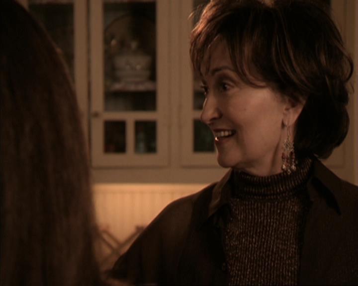 Charmed-Online-dot-317Pre-Witched1466.jpg Charmed-Online-dot-317Pre-Witched1466.jpg